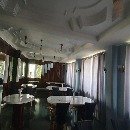 OYO 86154 Hotel Rajshree Akolia Buitenkant foto