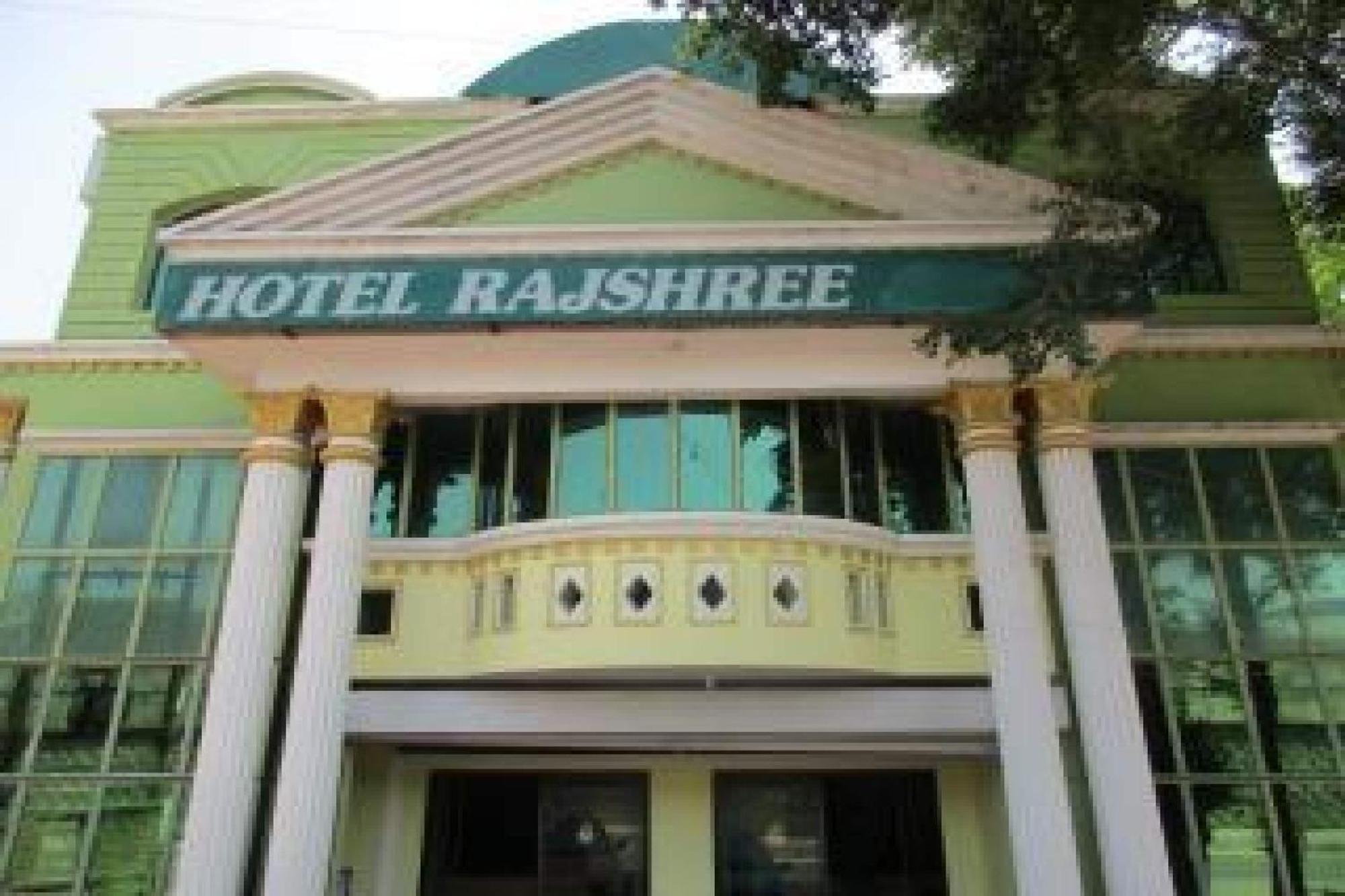 OYO 86154 Hotel Rajshree Akolia Buitenkant foto